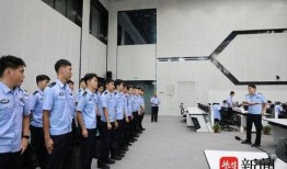 草冒警察全集在线观看