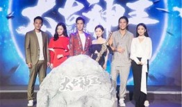 为了吃瓜进娱乐圈却火了